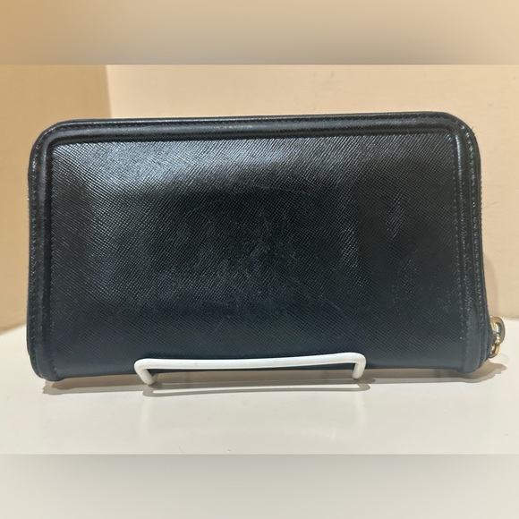 Prada Saffiano Round Trimmed Zip Around Long Wallet - Picture 2 of 13